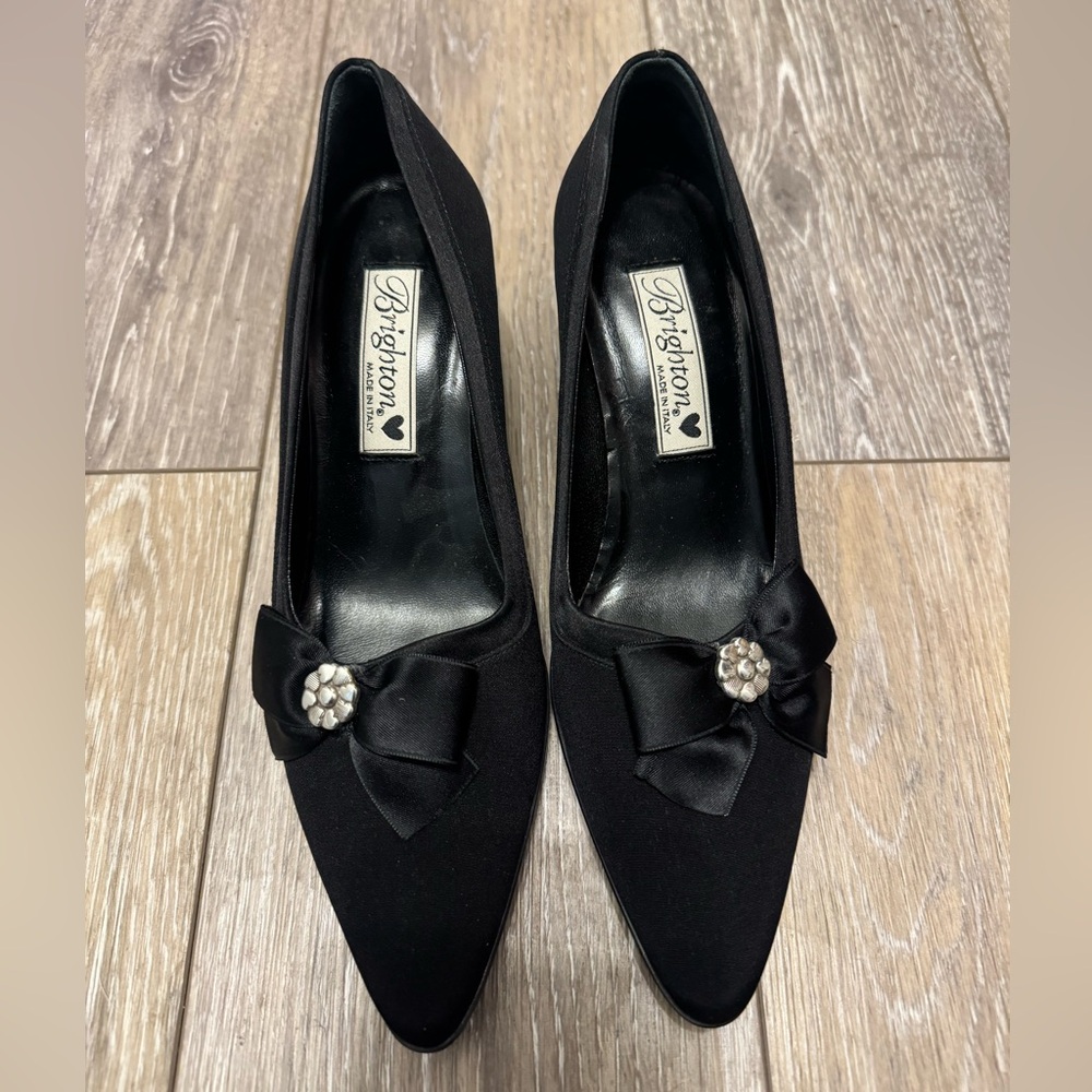 Brighton Black Zinnia Heel Pump 6 - Bow w/silver rhinestone, excellent condition